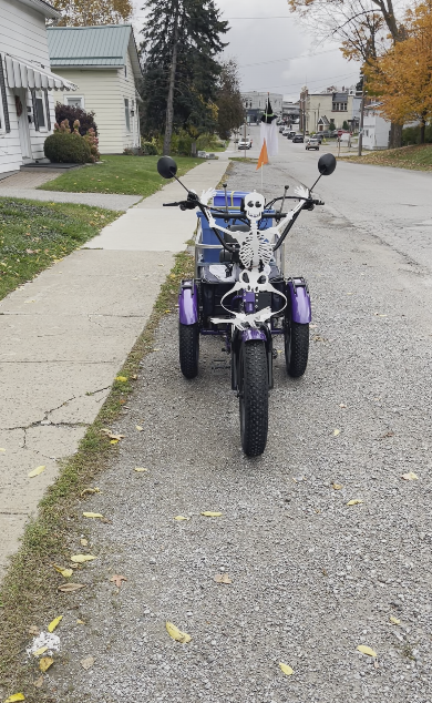 CroSight rider's Halloween trike photo 3
